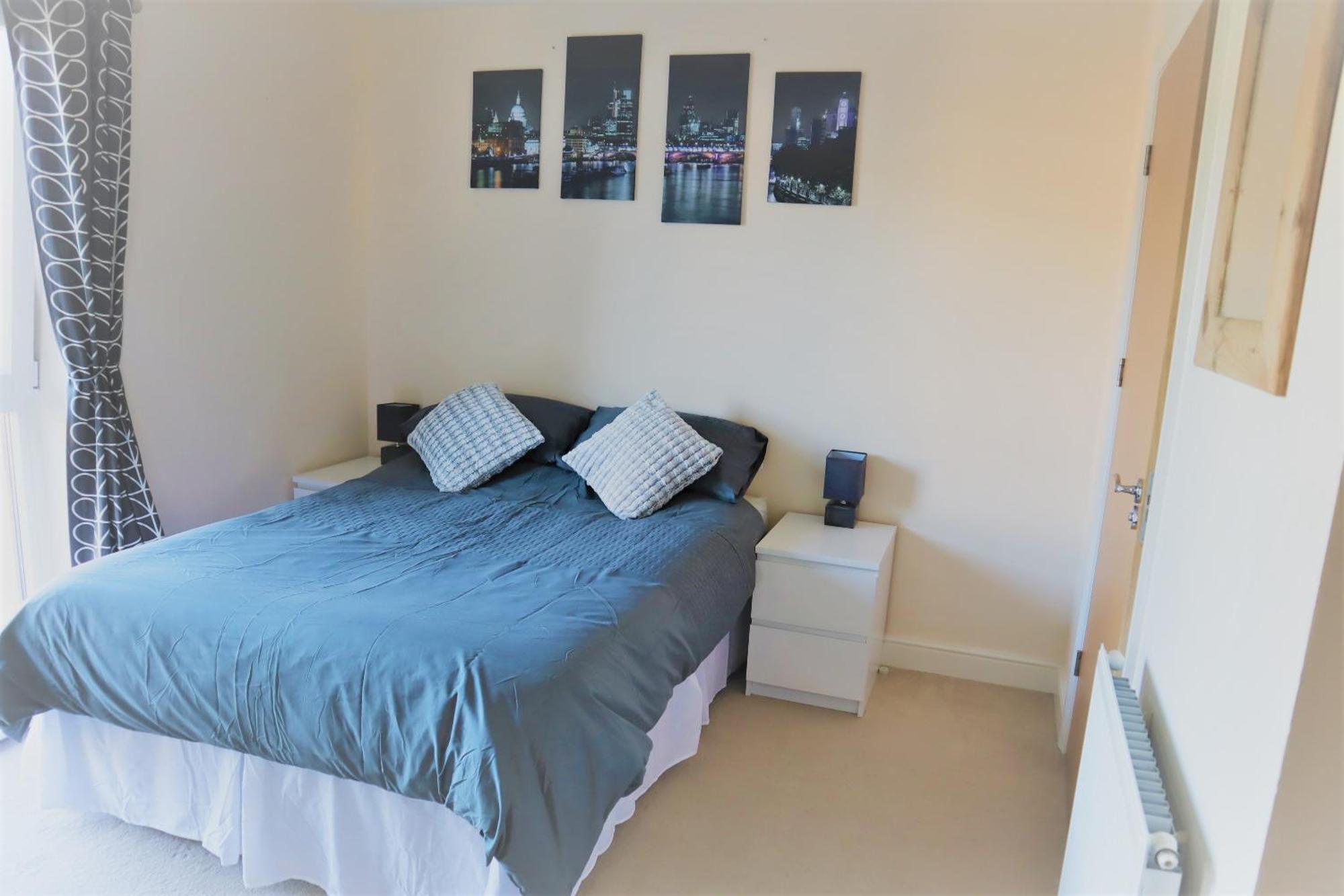 2Br Apt In Crawley W Parking - Near Gatwick 아파트 외부 사진